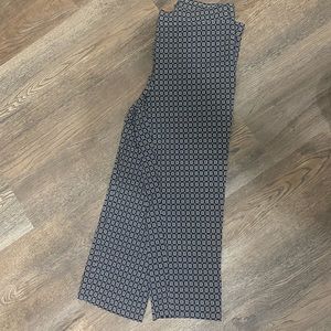 Checkered gray Capri dress pants